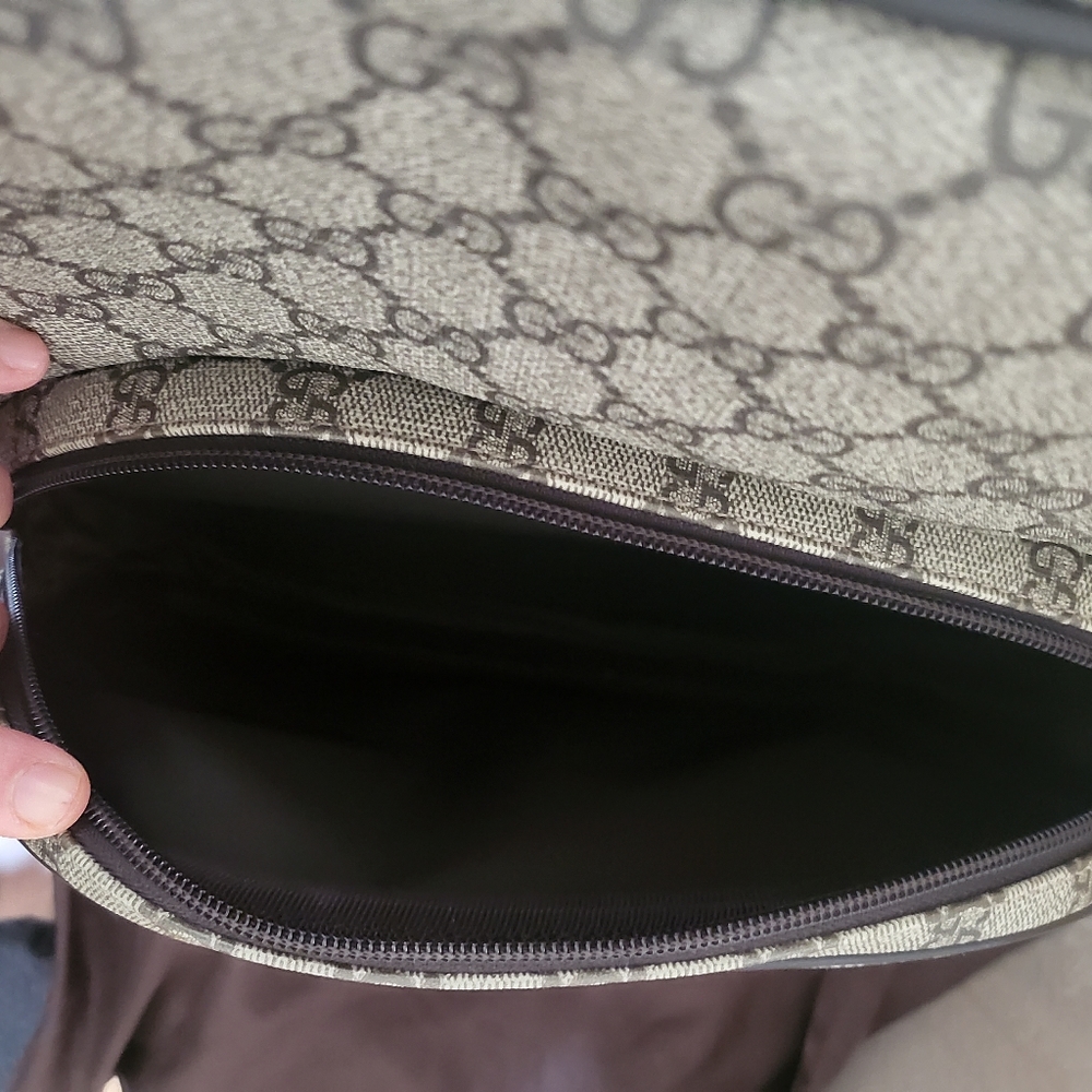 (SOLD)Authentic Gucci backpack/trolley carry on bag - Picture 16 of 16